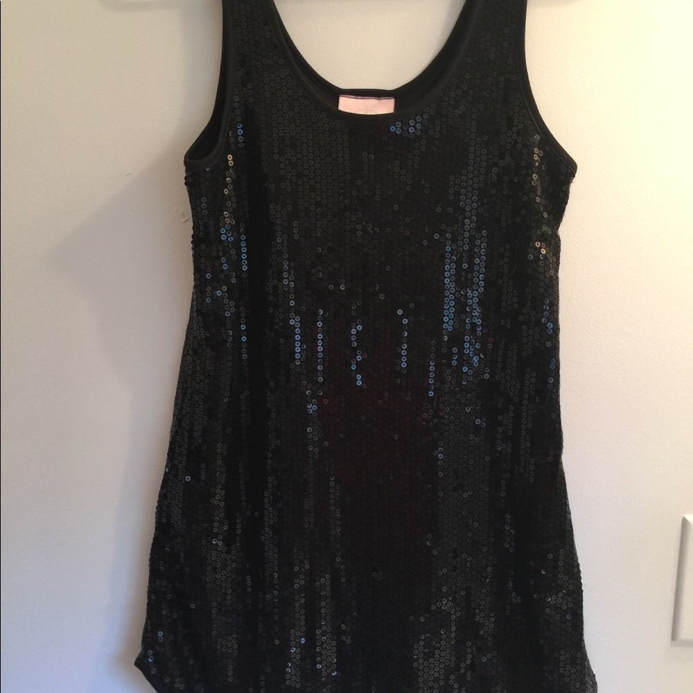 Black sequin dress w/shirt hem dress.